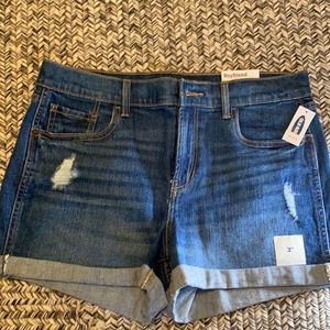 Old Navy NWT 3” boyfriend shorts size 8